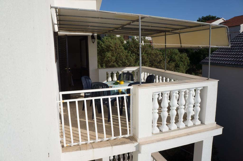 Apartments Marijana Zavalatica Exterior photo
