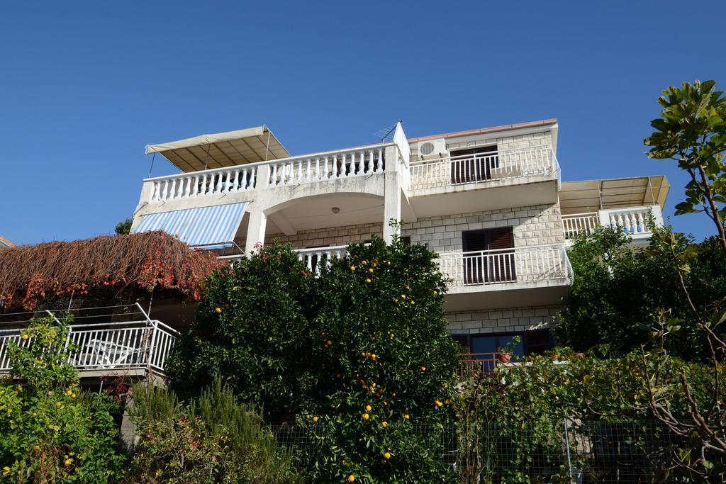 Apartments Marijana Zavalatica Exterior photo
